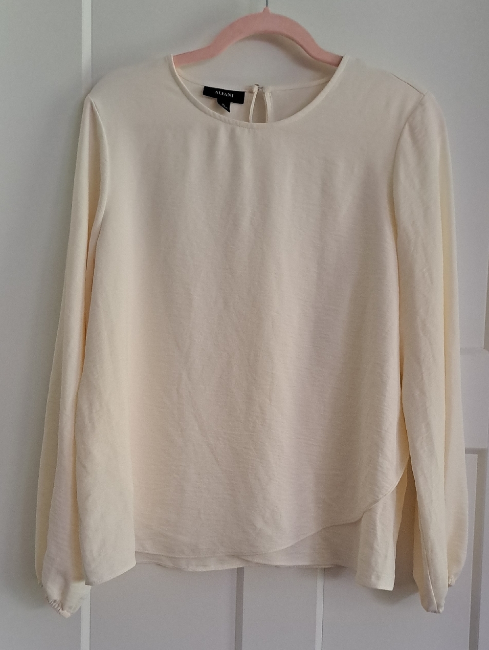 NWT Coastal Mode Tulip Hem Long Sleeve Blouse (Calla Lilly) - Alfani